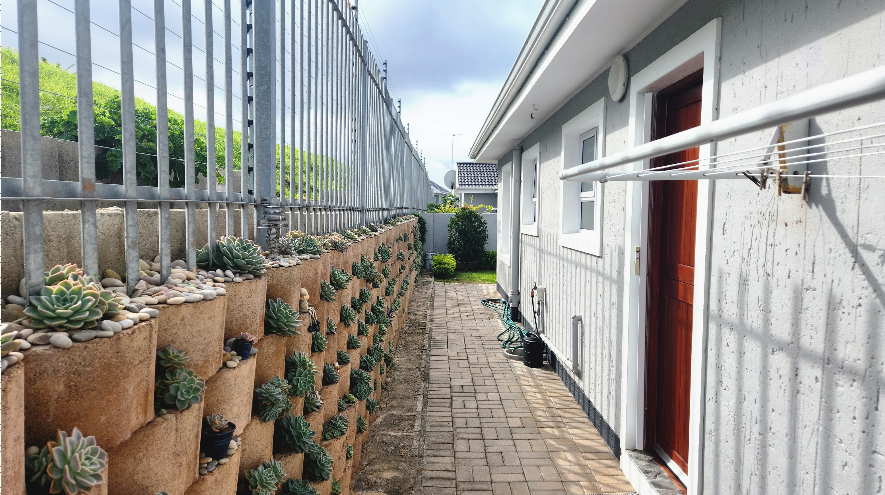 2 Bedroom Property for Sale in Tergniet Western Cape